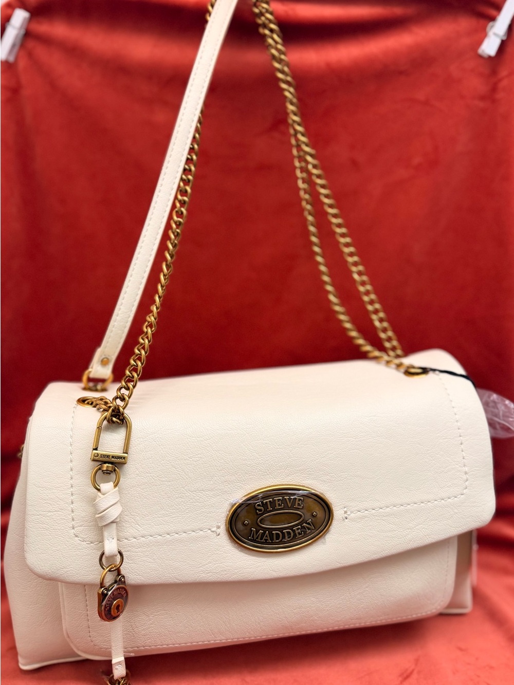 Steve Madden Cream Shoulder Bag with Gold Chain - Picture 2 of 6